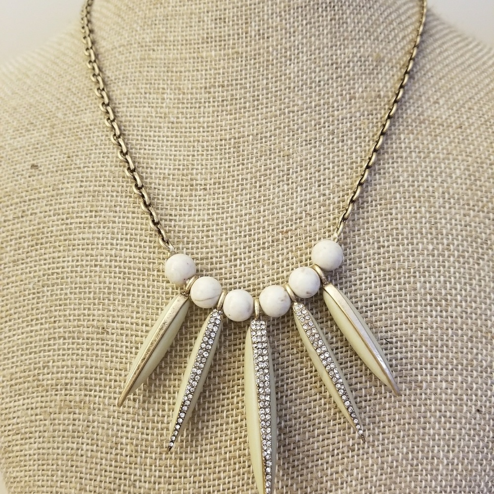 Chloe + Isabel African Plains Pendant Necklace